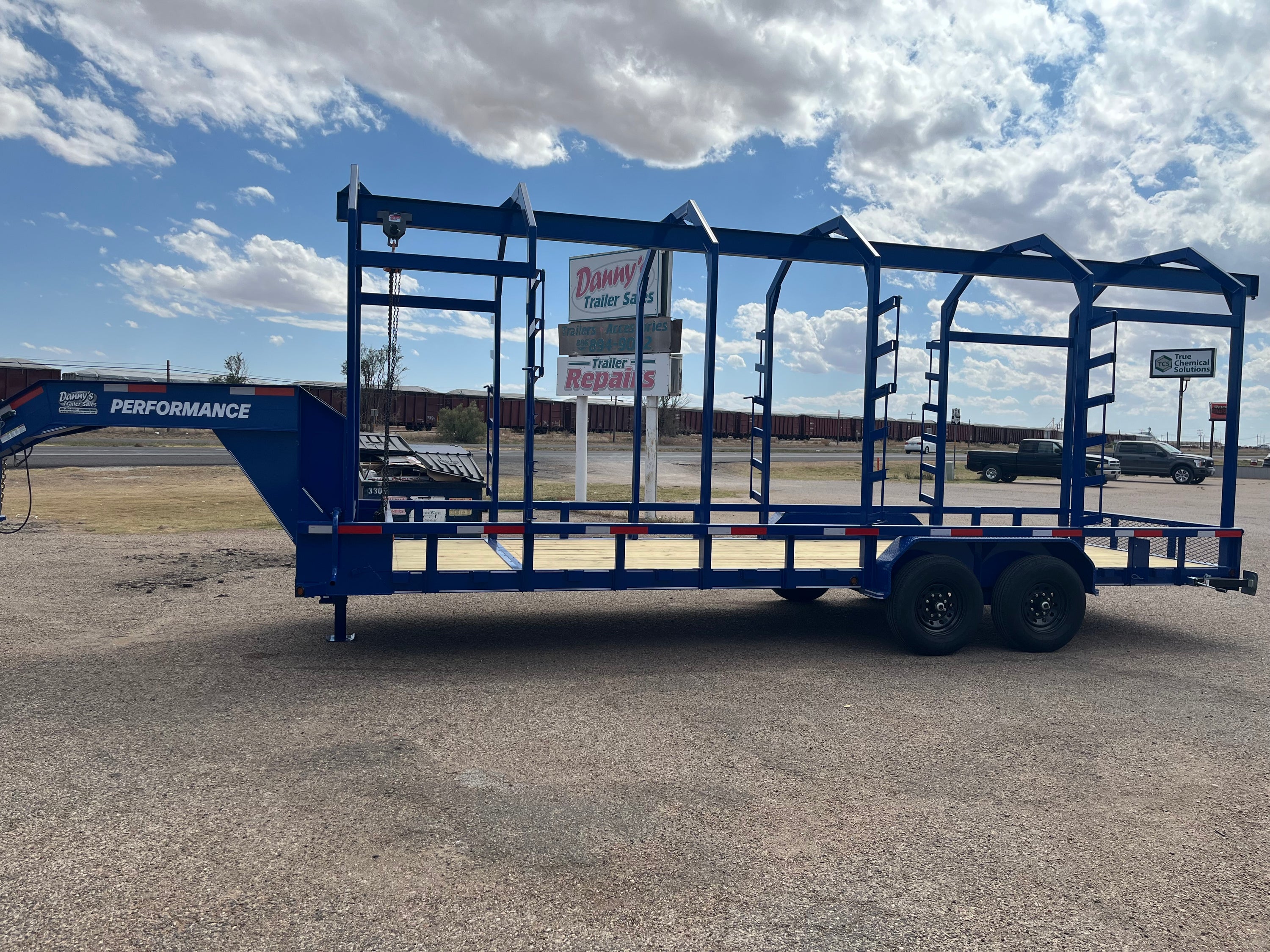MONORAIL TRAILER